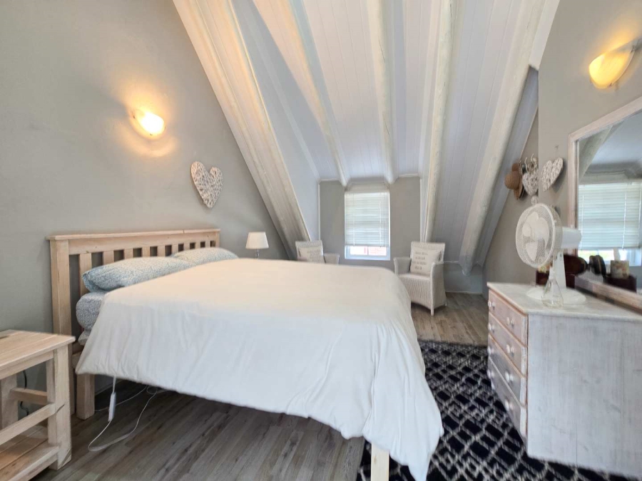 4 Bedroom Property for Sale in Stilbaai Wes Western Cape